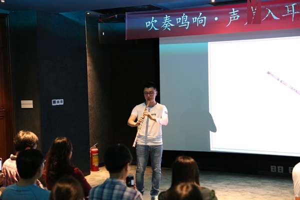 朱庆阳老师演奏箫和陶笛